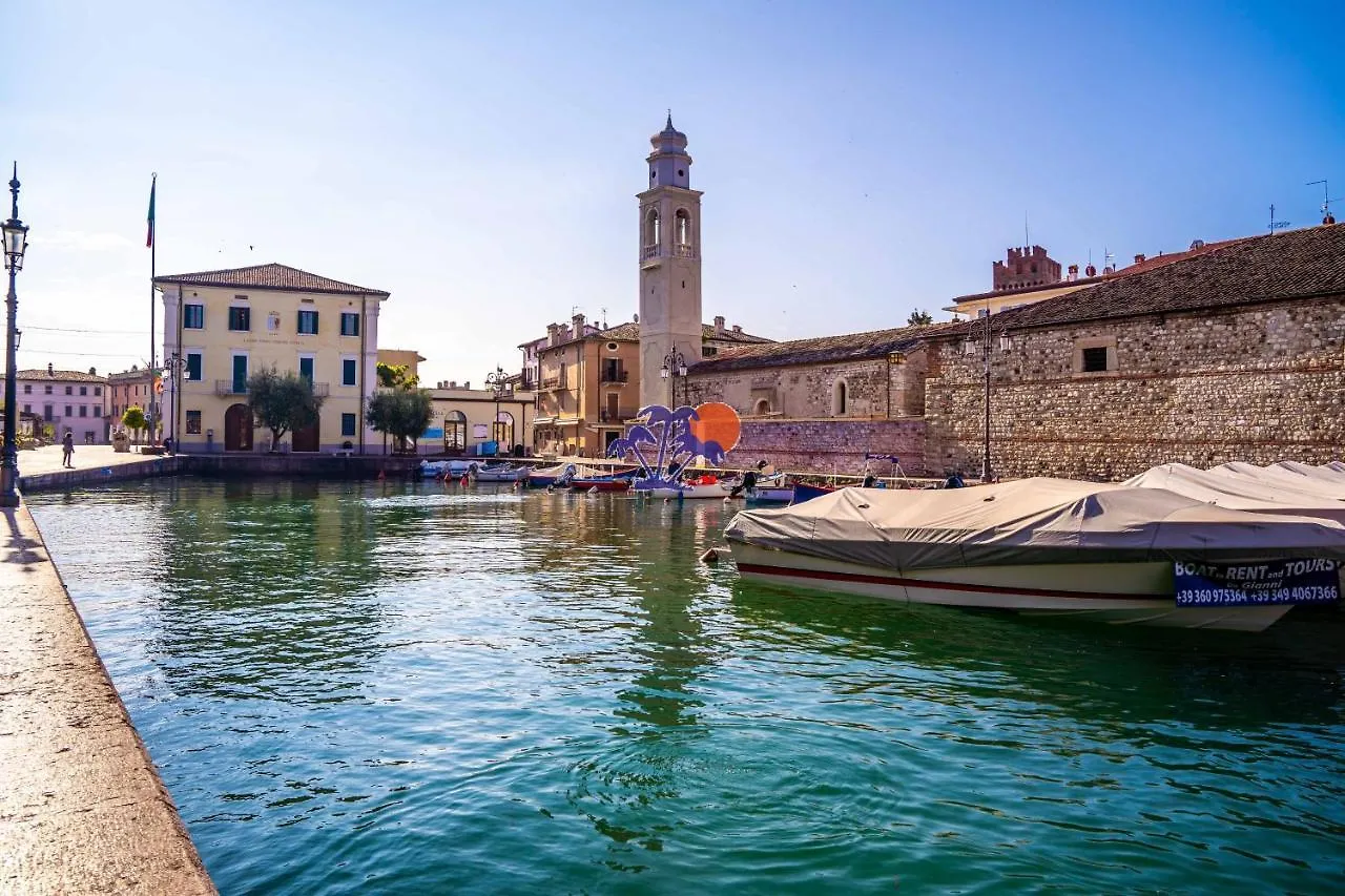 Apartment Appartamenti Gli Olmi Lazise Italy